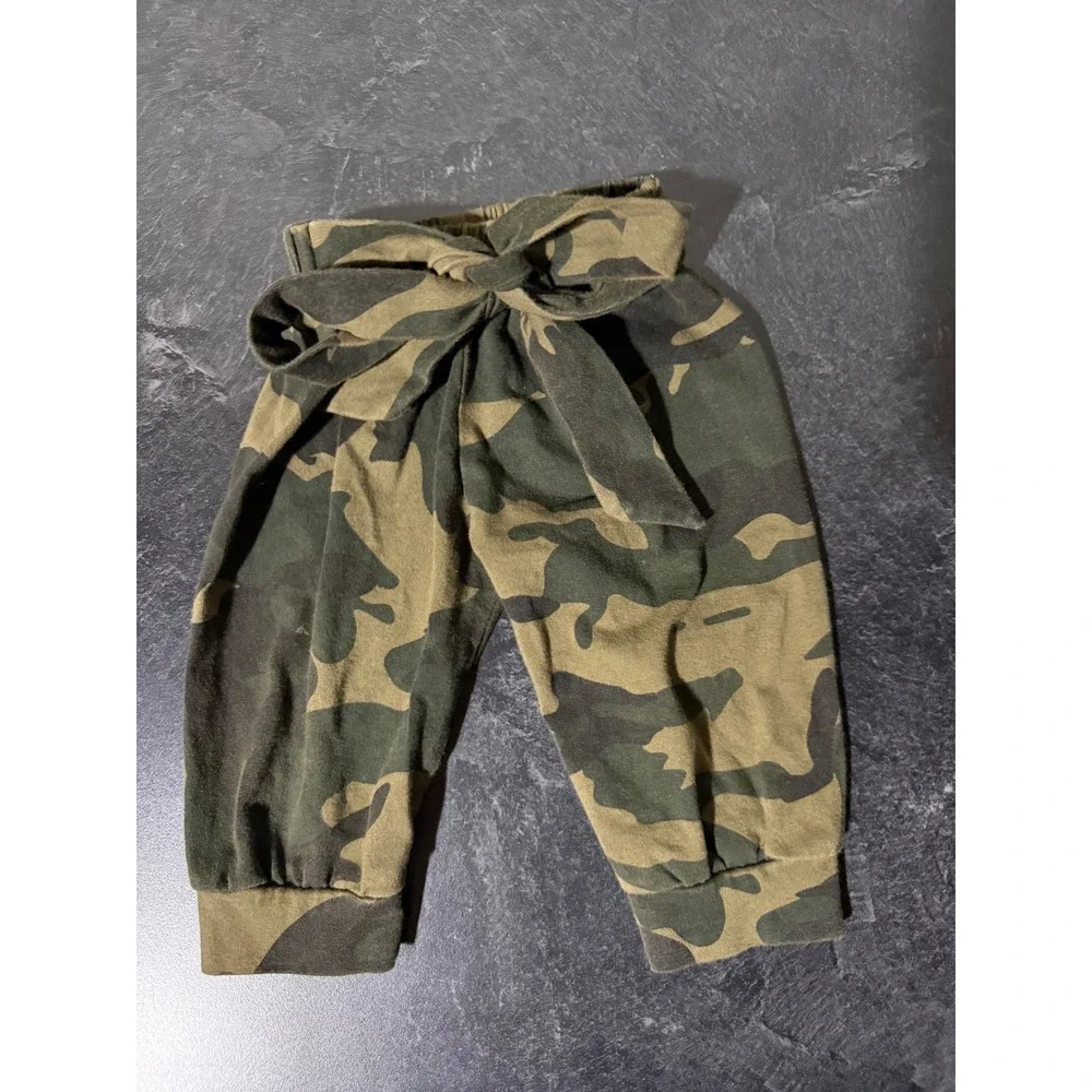Baby Girls 3pc Camo Bundle Outfit Set 6-9M Mama's Bestie Hoodie Bodysuit Cute